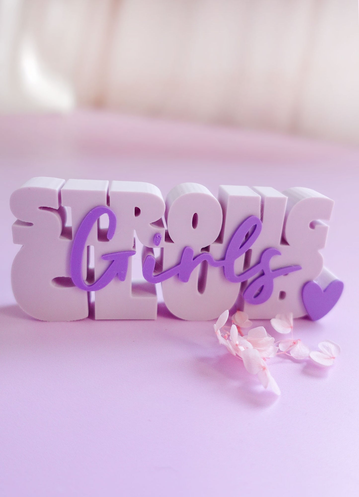 Strong Girls Club – 3D Druck Datei (STL & 3MF) | Minimalistisches Statement