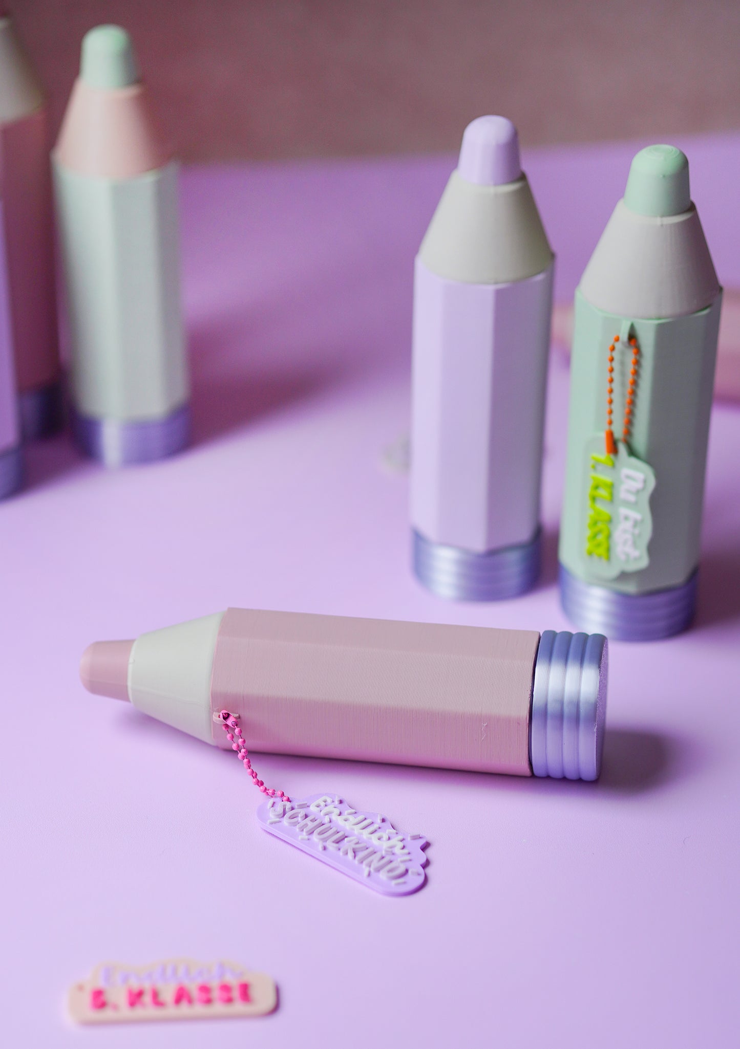 Stift TOVI Geschenk Einschulung für Smarties & Geldgeschenke | STL & 3MF Datei | Wiederverwendbares Geheimversteck