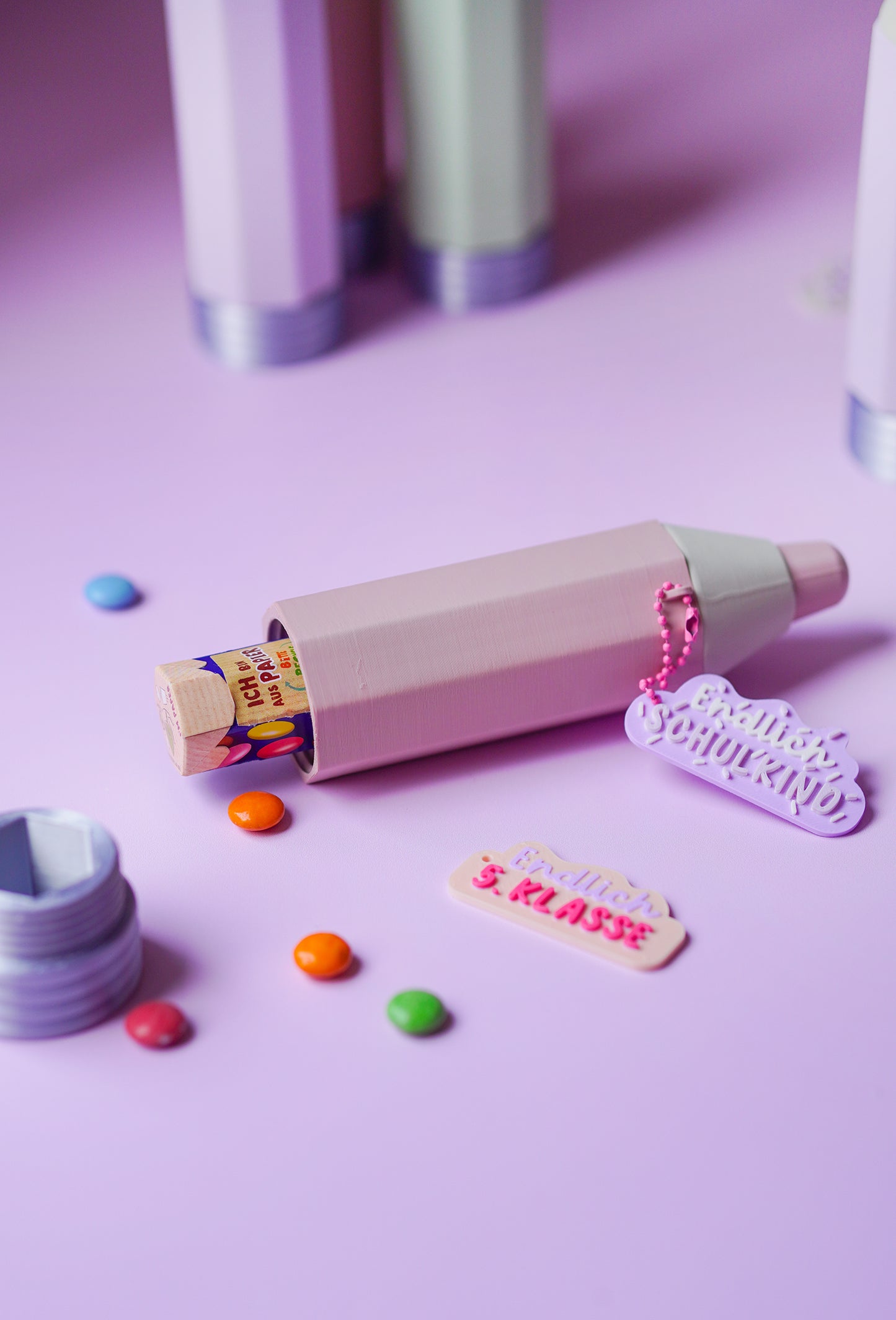 Stift TOVI Geschenk Einschulung für Smarties & Geldgeschenke | STL & 3MF Datei | Wiederverwendbares Geheimversteck