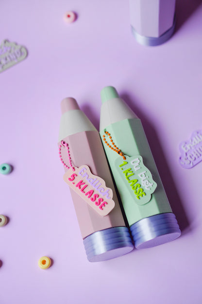 Stift TOVI Geschenk Einschulung für Smarties & Geldgeschenke | STL & 3MF Datei | Wiederverwendbares Geheimversteck