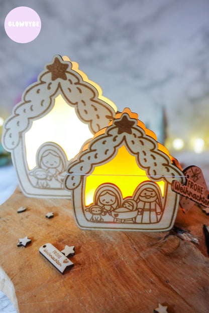 Laserdatei Lichthaus „Kleine Stille“ – Weihnachtskrippe mit Licht & Bonus Geschenkanhänger | inkl. Gewerbelizenz